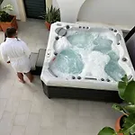 Jacaranda 4*